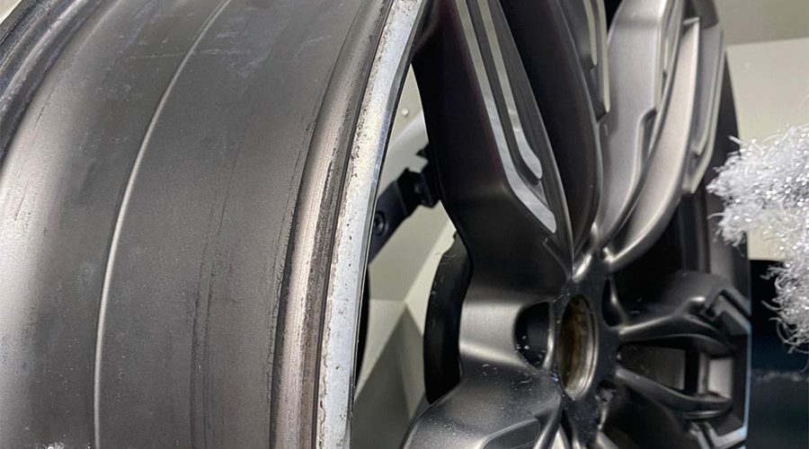 Glanzgedrehte Felgen reparieren München Felgenreparatur -08